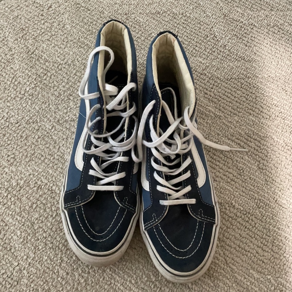 Vans - Picture 3 of 3